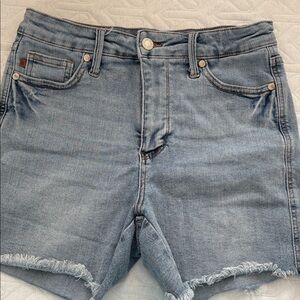 Judy Blue Light Wash Denim Cutoff Shorts